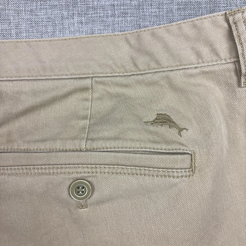 Tommy Bahama Pants Mens 42x32 Beige Stretch Chino Flat Front Marlin Logo Casual